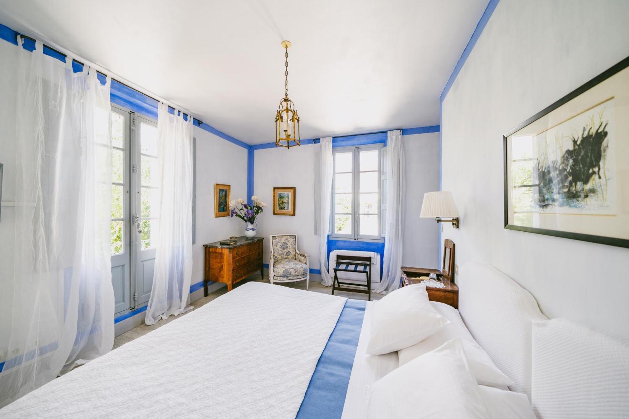 Hotel Bastide Rose Le Thor Esterno foto