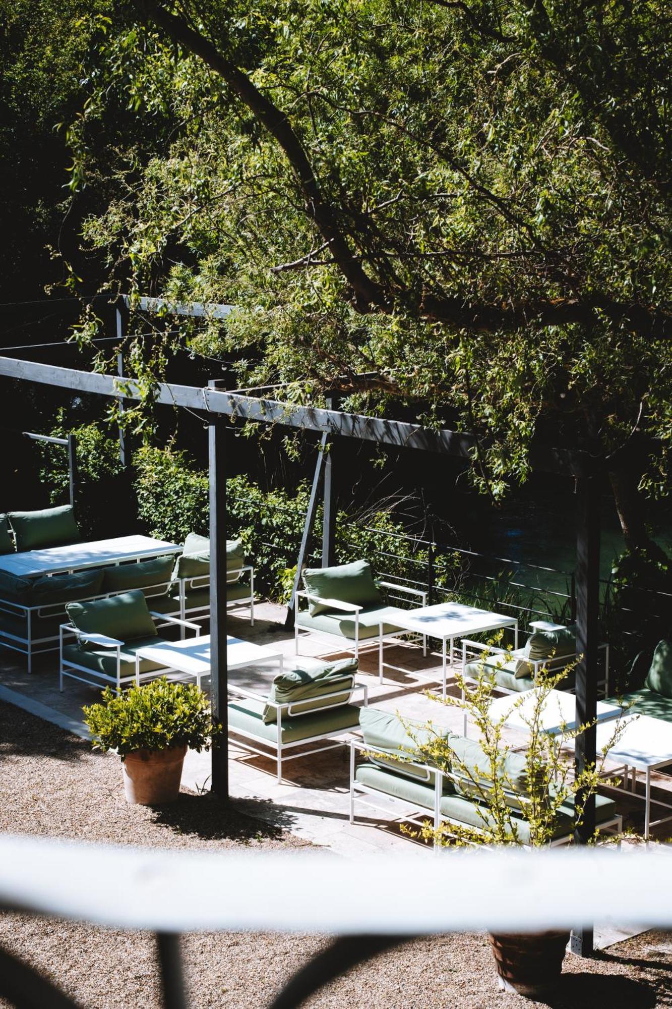 Hotel Bastide Rose Le Thor Esterno foto